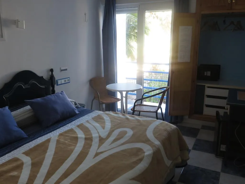 Guest house Hostal Puerto Genoves San Jose